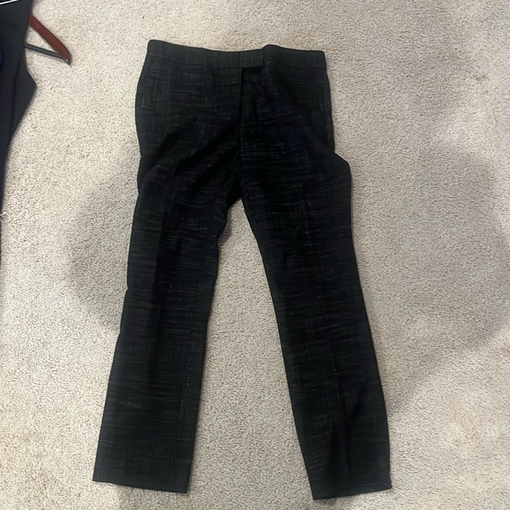 Ann Taylor heathered black pants. Size 4. Very comfortable. Worn 5 times.